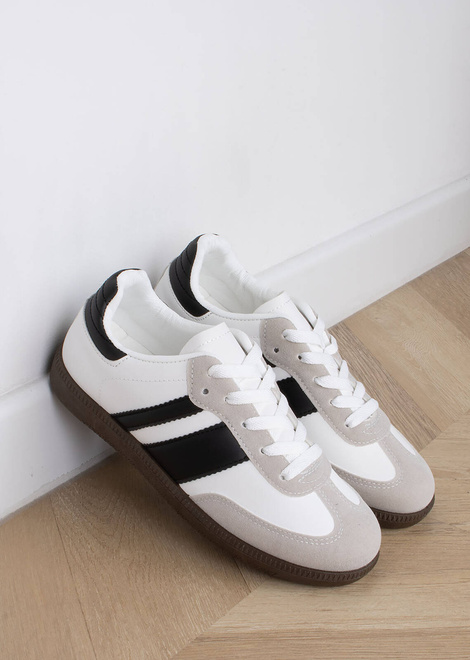 BIAŁE SNEAKERSY TRAMPKI WSTAWKI SKÓRZANE SPORTOWE SANDRA 10