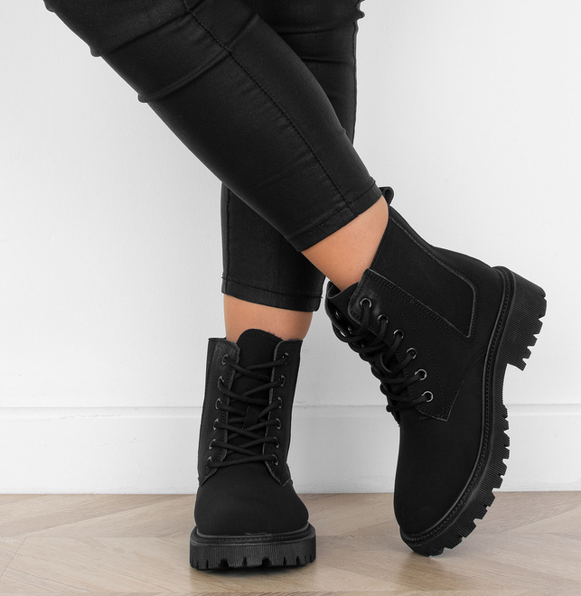 CZARNE BOTKI OCIEPLANE GLANY TRAPERY SZNUROWANE BOTTE 7