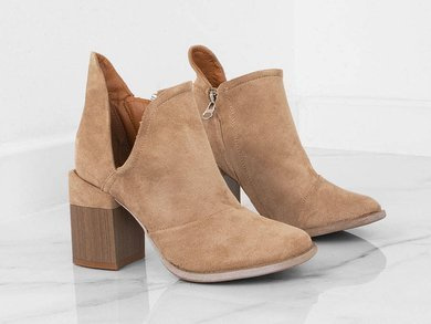 BEŻOWE ZAMSZOWE BOTKI KOWBOJKI NA SŁUPKU DORENSA