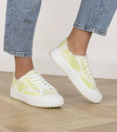 ZIELONE TRAMPKI NA GRUBEJ PODESZWIE PETULA