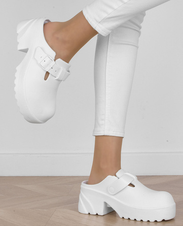 BIAŁE KLAPKI CHODAKI NA PLATFORMIE MEDINA