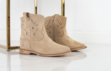 KHAKI ZAMSZOWE AŻUROWE BOTKI DAMSKIE CAPRI