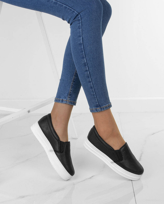 CZARNE TRAMPKI TENISÓWKI SLIP ON RIN