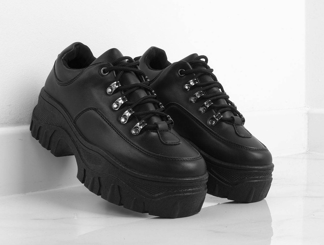 CZARNE SNEAKERSY NA PLATFORMIE HOLLIS 2