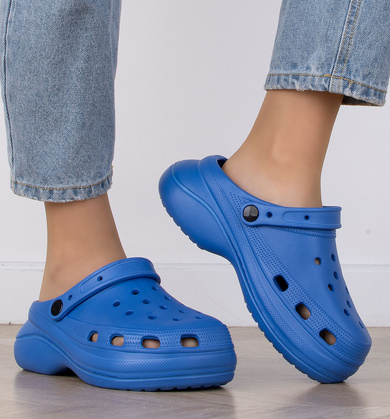 NIEBIESKIE DAMSKIE PIANKOWE KLAPKI NA GRUBEJ PODESZWIE CITRA