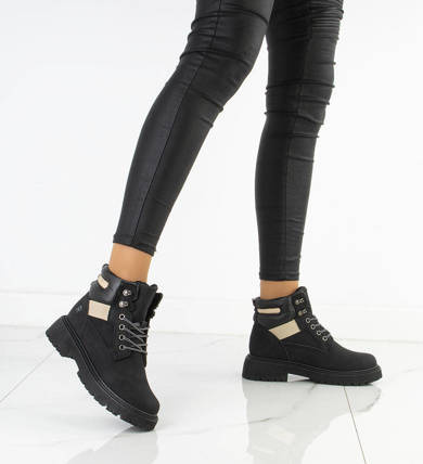 CZARNE BOTKI OCIEPLANE TRAPERY