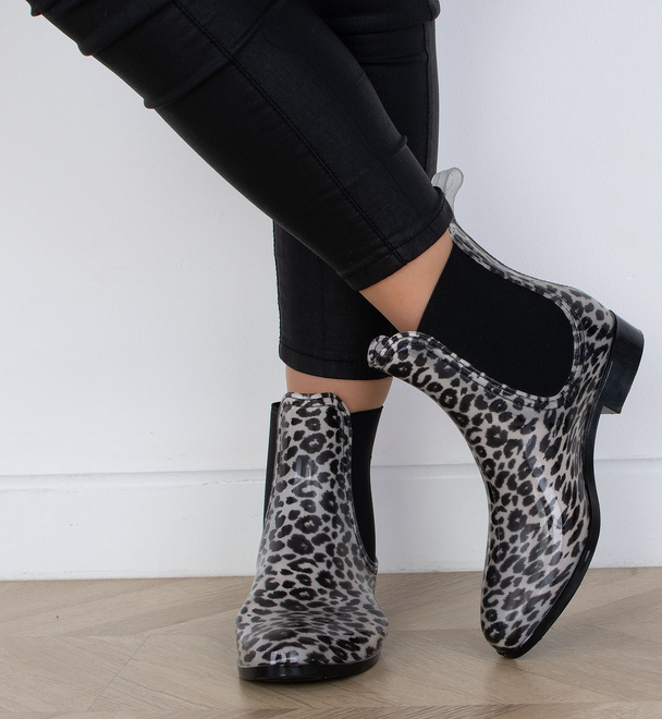 PANTERKA DAMSKIE KRÓTKIE KALOSZE LAKIEROWANE TOLBY 6