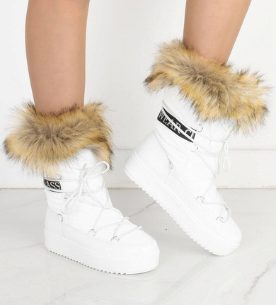 BIAŁE ŚNIEGOWCE WSUWANE OCIEPLANE BOTKI Z FUTERKIEM GRETA