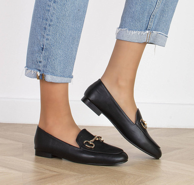 CZARNE MOKASYNY PÓŁBUTY ŁAŃCUCH EKOSKÓRA CARA