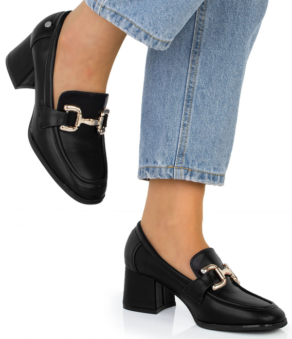 KLASYCZNE CZARNE DAMSKIE PÓŁBUTY NA SŁUPKU ERYN 2