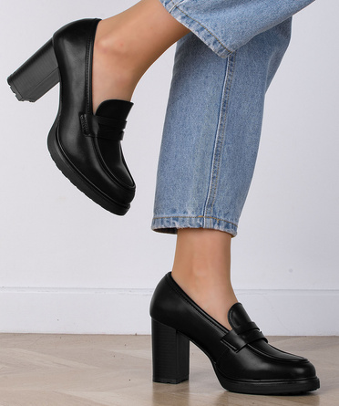 KLASYCZNE CZARNE DAMSKIE PÓŁBUTY NA SŁUPKU NUSA