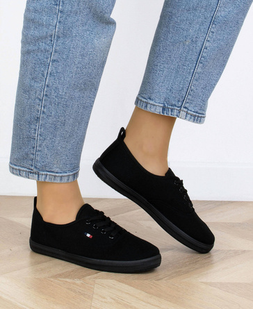 CZARNE TENISÓWKI TRAMPKI KLASYCZNE