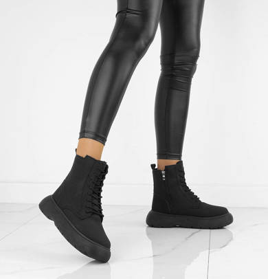 CZARNE BOTKI MATOWE NA PLATFORMIE