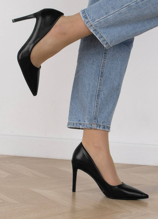 CZARNE SZPILKI W SZPIC KLASYCZNE CZÓŁENKA GEMMA