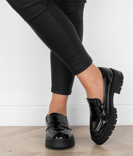 DAMSKIE CZARNE MOKASYNY LAKIEROWANE PÓŁBUTY HANO 6