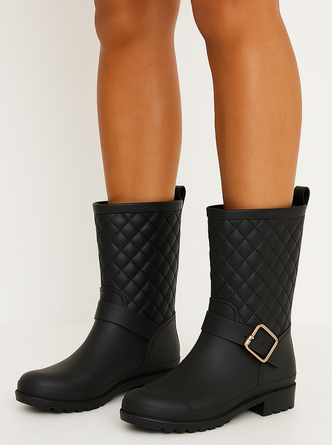 CZARNE MATOWE KALOSZE BOTKI WSUWANE KLAMRA MONAS