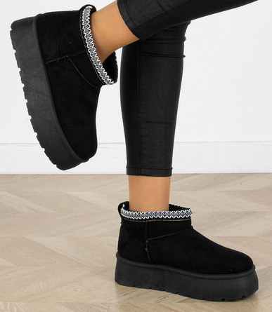 CZARNE OCIEPLANE ŚNIEGOWCE BOTKI NA PLATFORMIE ROJZA