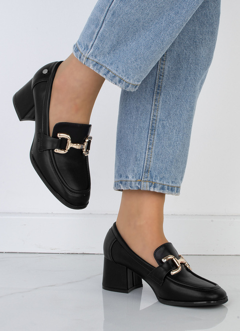 KLASYCZNE CZARNE DAMSKIE PÓŁBUTY NA SŁUPKU ERYN