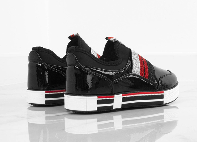 CZARNE WSUWANE BUTY SPORTOWE TORAS 6