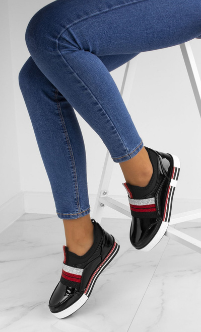 CZARNE WSUWANE BUTY SPORTOWE TORAS 5