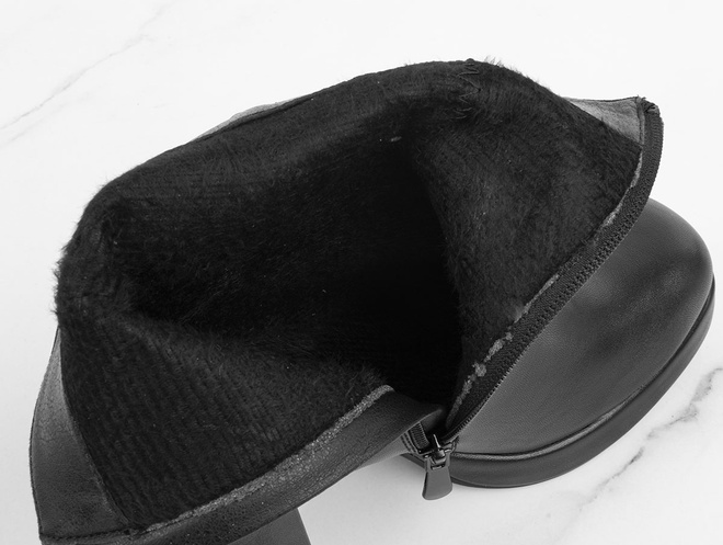  SKÓRZANE CZARNE BOTKI NA OBCASIE NA PLATFORMIE OCIEPLANE VELMIRE 7