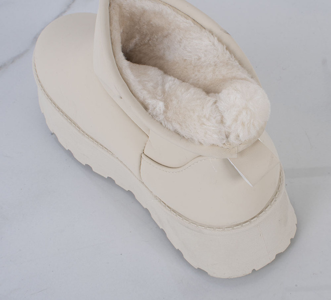 BEŻOWE OCIEPLANE ŚNIEGOWCE BOTKI NA PLATFORMIE SOLVE 7