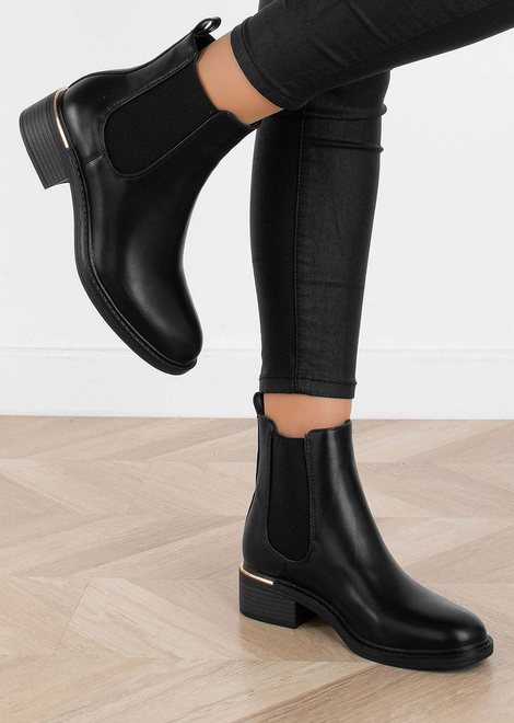 CZARNE BOTKI SKÓRZANE NA SŁUPKU NA PLATFORMIE BECKY 8