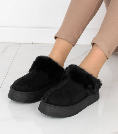 CZARNE KAPCIE OCIEPLANE PLATFORMA WSUWANE ALIZA