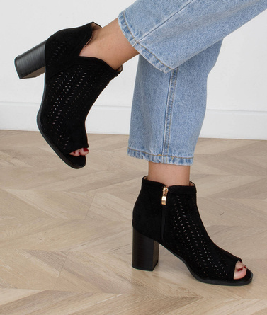 CZARNE DAMSKIE AŻUROWE BOTKI KOWBOJKI NA SŁUPKU CORINA
