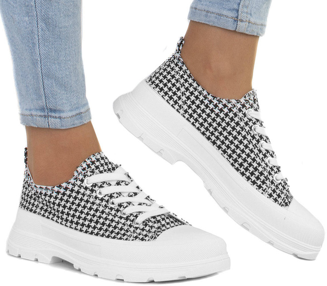 CZARNE NISKIE TRAMPKI BRIGITTA 4