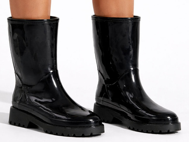 WYSOKIE CZARNE LAKIEROWANE KALOSZE SZTYBLETY OCIEPLANE