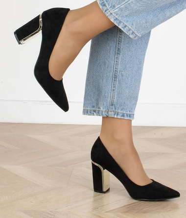 CZARNE CZÓŁENKA ZAMSZOWE NA SŁUPKU W SZPIC VALERIE