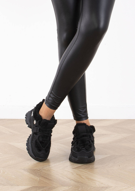 CZARNE SNEAKERSY OCIEPLANE TASILLA 10