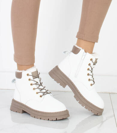 BIAŁE BOTKI SKÓRZANE OCIEPLANE TRAPERY PATRICE