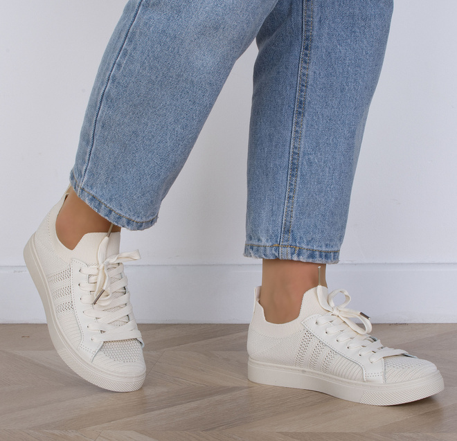BEŻOWE TENISÓWKI AŻUROWE SZNUROWANE ODETTE