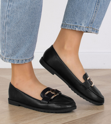 CZARNE SKÓRZANE MOKASYNY Z ŁAŃCUSZKIEM EMERY