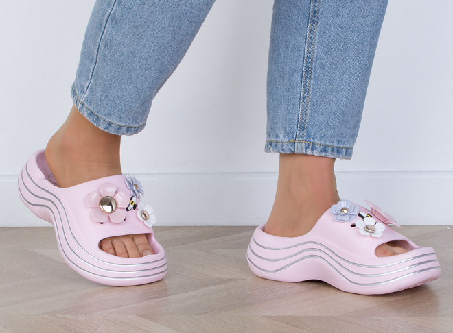 RÓŻOWE LEKKIE KLAPKI SANDAŁY Z OZDOBAMI MARIKA 5