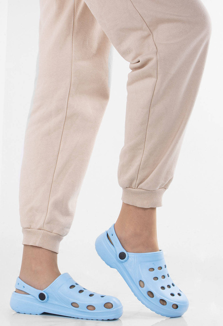 BŁĘKITNE LEKKIE KLAPKI  KROKSY  6