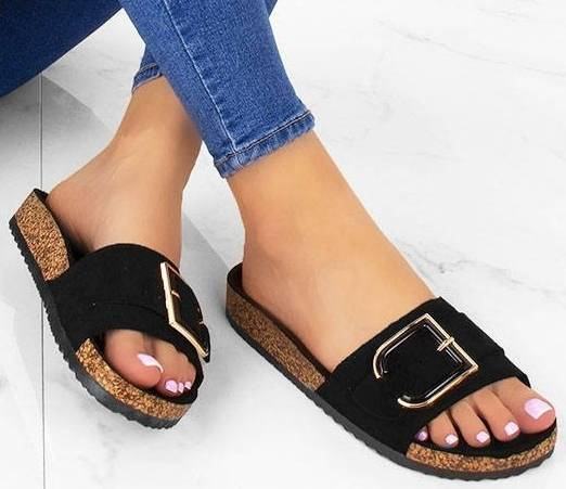 CZARNE ZAMSZOWE KLAPKI NA KORKU Z KLAMRĄ  VERONI 5