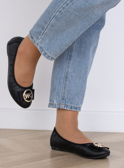 CZARNE BALERINKI PÓŁBUTY SKÓRZANE ZŁOTA OZDOBA RUBIS