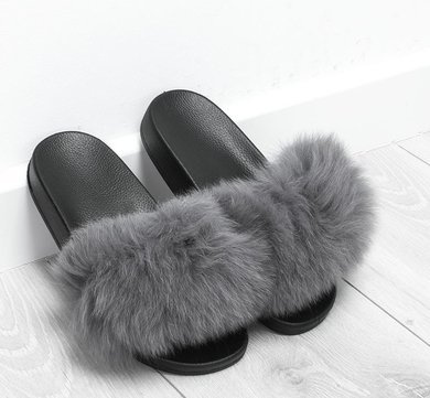 SZARE GUMOWE KLAPKI Z NATURALNYM FUTERKIEM MISSI 