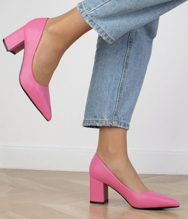 SKÓRZANE CZÓŁENKA FUKSJA  KLASYCZNE NA SŁUPKU LORET