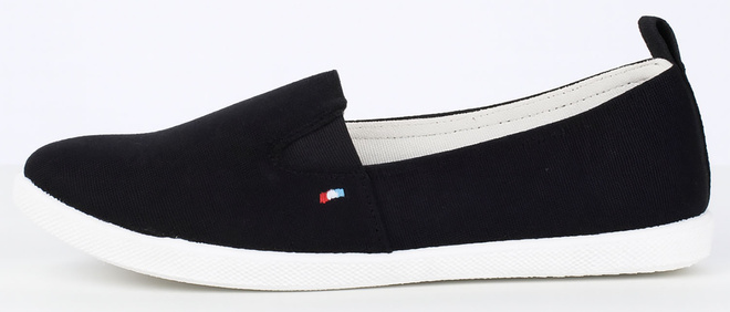 CZARNE TENISÓWKI CZESZKI WSUWANE FLAGA 3