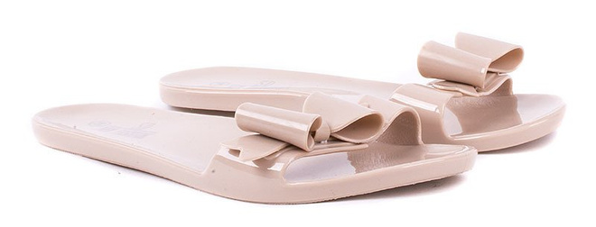 BEŻOWE GUMOWE KLAPKI MELISKI Z KOKARDĄ SISI 3