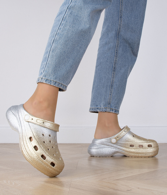 ZŁOTE BROKATOWE DAMSKIE PIANKOWE KLAPKI NA GRUBEJ PODESZWIE CITRA 9