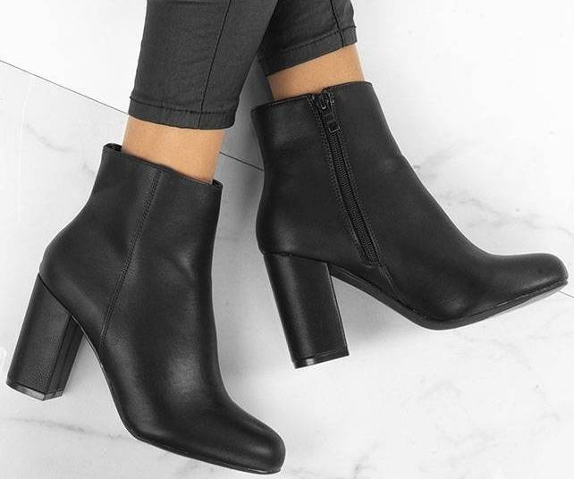 CZARNE SKÓRZANE BOTKI NA SŁUPKU MIRIAM 6