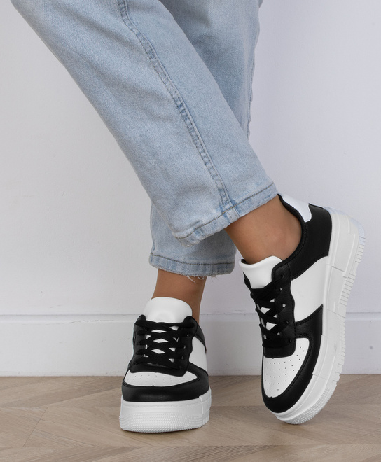 CZARNE SNEAKERSY TRAMPKI KLASYCZNE NA PLATFORMIE KIRE 6