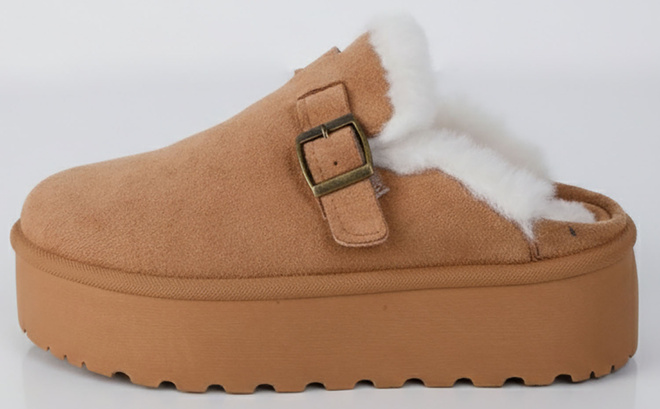 BEŻOWE KAPCIE OCIEPLANE NA GRUBEJ PODESZWIE COSTA 3