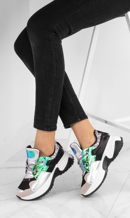 SREBRNE SNEAKERSY OLENA