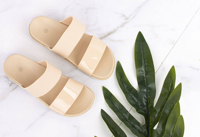 BEŻOWE KLAPKI PASKI CLARETTA